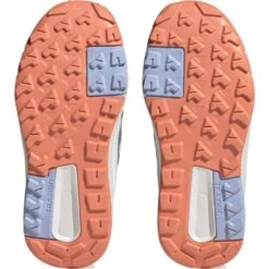 ADIDAS Kids' Terrex Trailmaker Mid RAIN.RDY Hiking Shoes -Outwell || Petromax || Robens Salgsbutikk adidas kids terrex trailmaker mid rain rdy hiking shoes silvio bludaw cblack 6