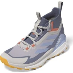 ADIDAS Women's Terrex Free Hiker GORE-TEX Hiking Shoes 2.0 -Outwell || Petromax || Robens Salgsbutikk adidas women s terrex free hiker gore tex hiking shoes 2 0 sildaw bludaw sogold 1