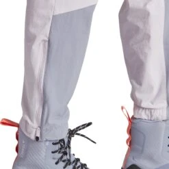 ADIDAS Women's Terrex Utilitas Hiking Zip-Off Pants -Outwell || Petromax || Robens Salgsbutikk adidas women s terrex utilitas hiking zip off pants sildaw 6