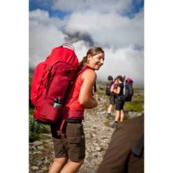 FJÄLLRÄVEN Women's Nikka Shorts Curved -Outwell || Petromax || Robens Salgsbutikk fjallraven nikka shorts curved 1