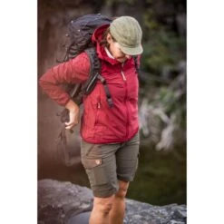 FJÄLLRÄVEN Women's Nikka Shorts Curved -Outwell || Petromax || Robens Salgsbutikk fjallraven nikka shorts curved