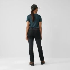 FJÄLLRÄVEN Women's Keb Trousers Short (2021) -Outwell || Petromax || Robens Salgsbutikk fjallraven women s keb trousers short 2021 2