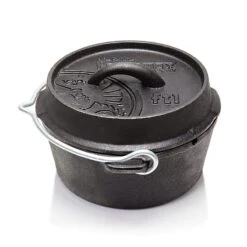 Petromax Dutch Oven FT1 With A Plane Bottom Surface -Outwell || Petromax || Robens Salgsbutikk petromax dutch oven ft1 with a plane bottom surface black 1